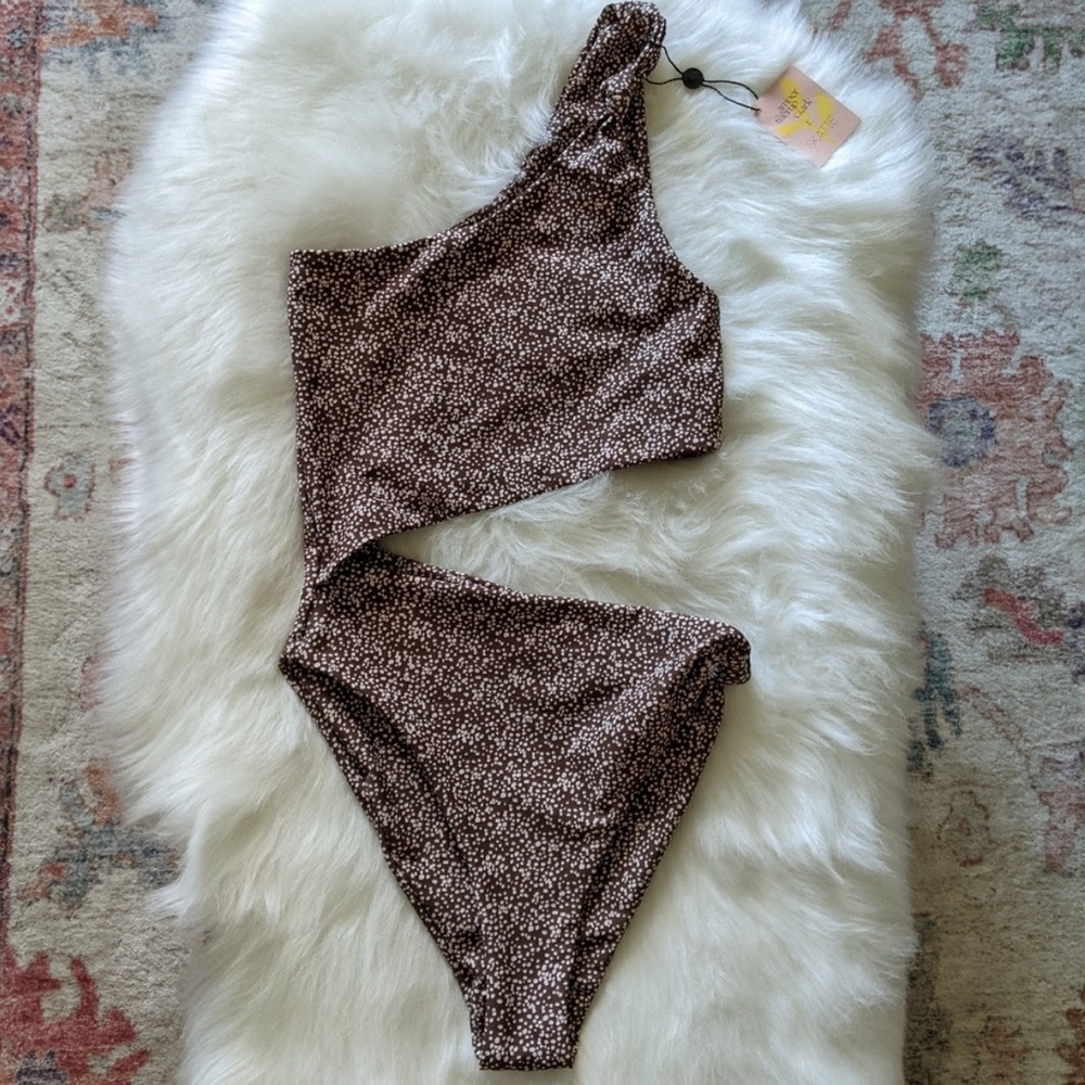 Skatie- Nicole one piece size XS- NWT